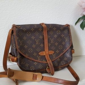 ❤sold❤Louis Vuitton Samur